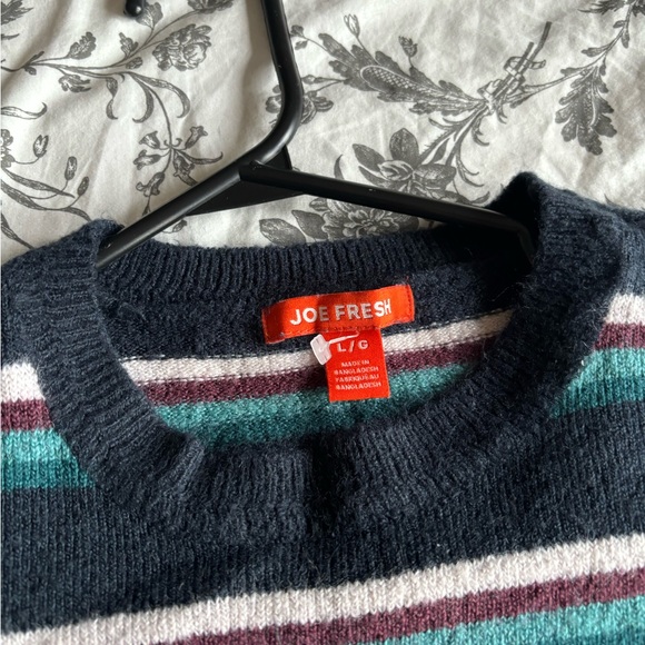 Cropped 90’s Joe Fresh long sleeve top. - Picture 3 of 3